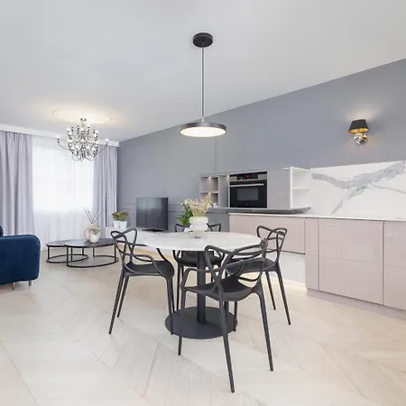 Appartamento Augustianska - Private Parking - Kazimierz District Cracovia Esterno foto